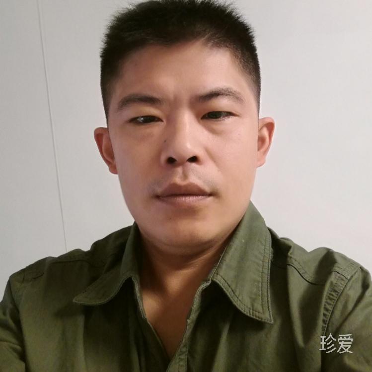 月半笨笨