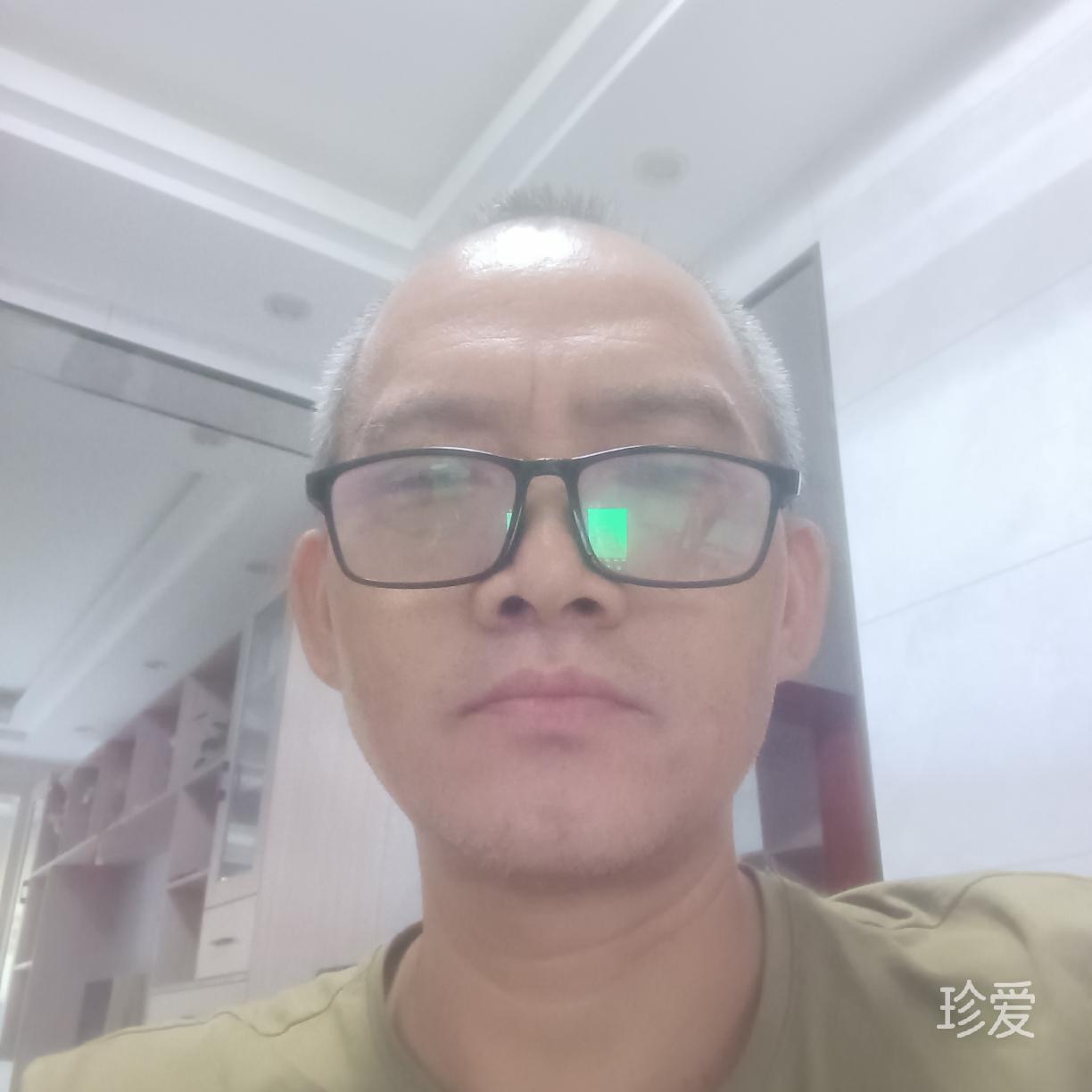 伤爱上了烟