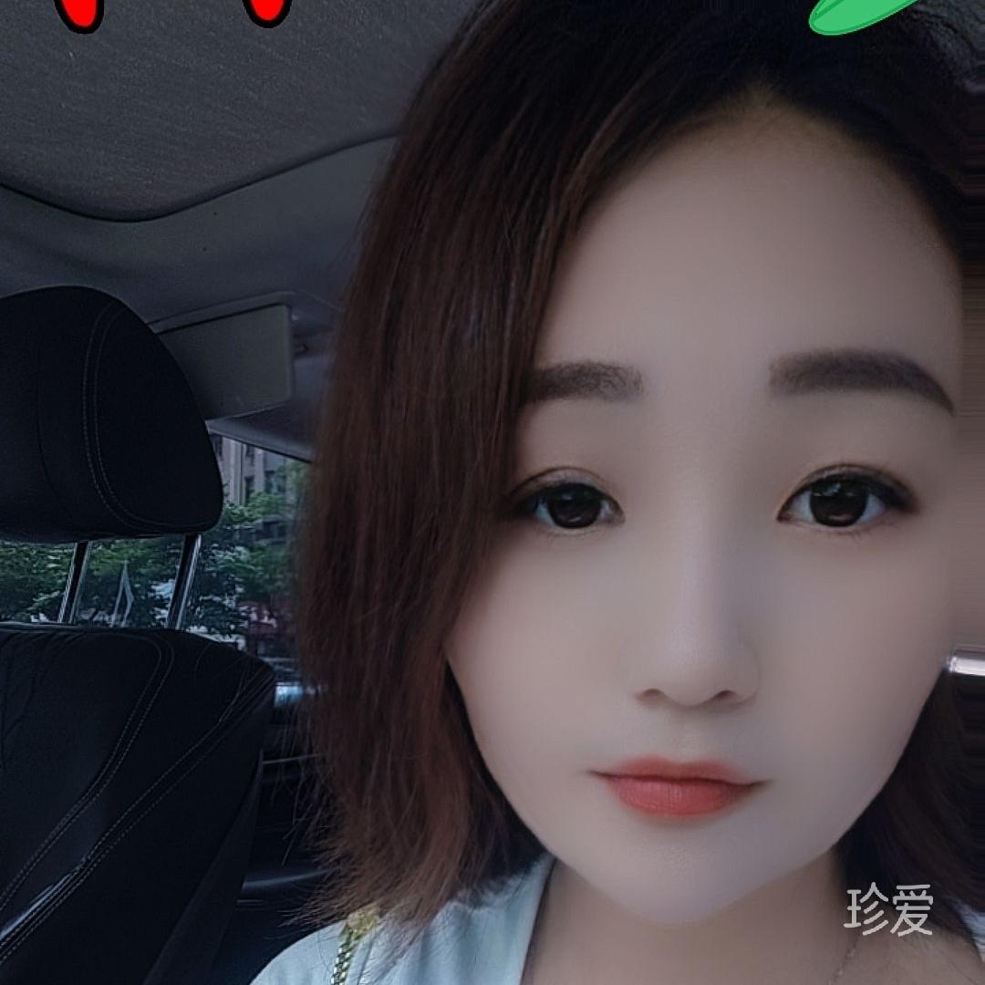 芙蓉树下的过客