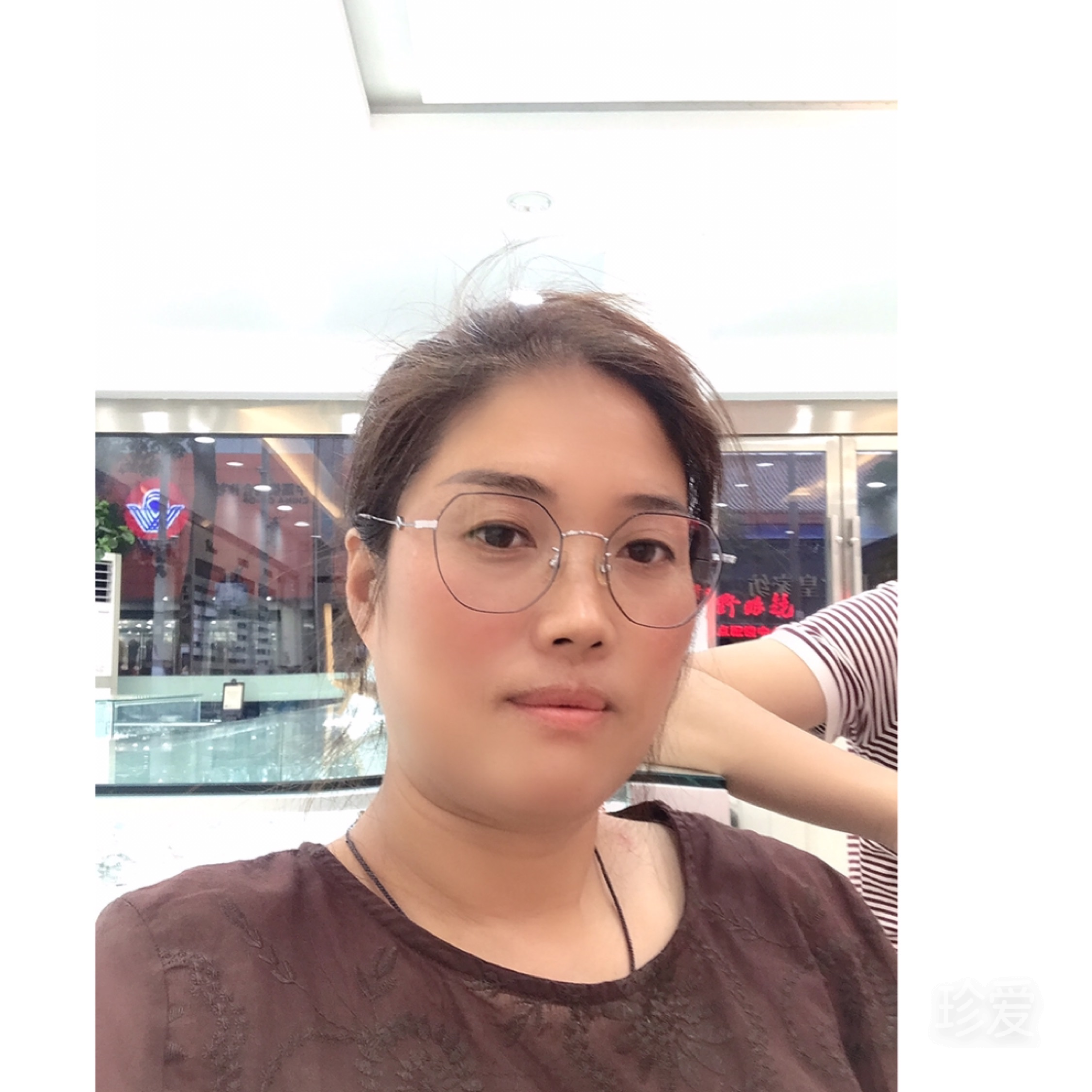 努力去牽住你的手