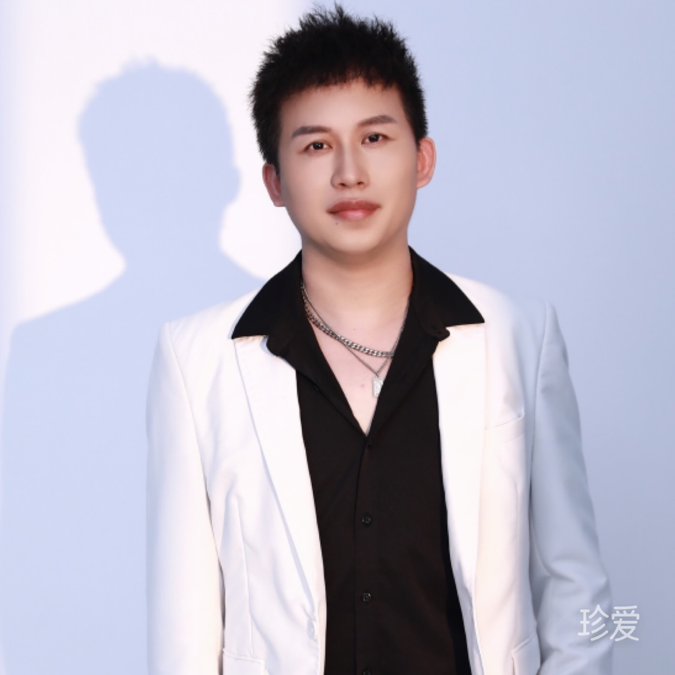 唱歌好聽大齡未婚