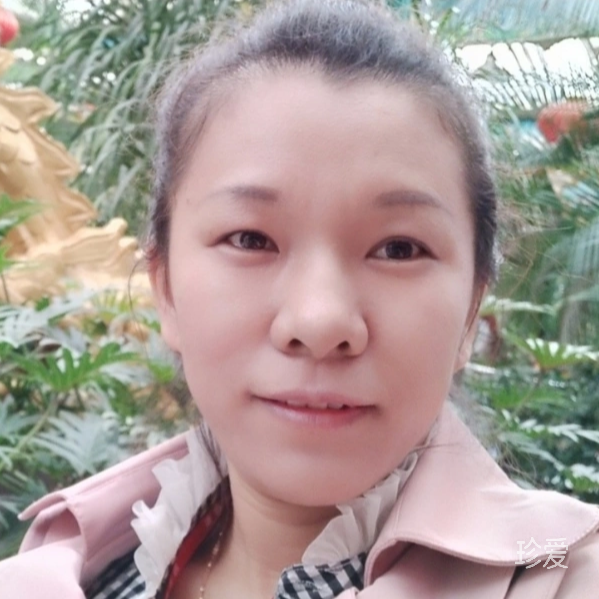 陽(yáng)光下葉兒紅