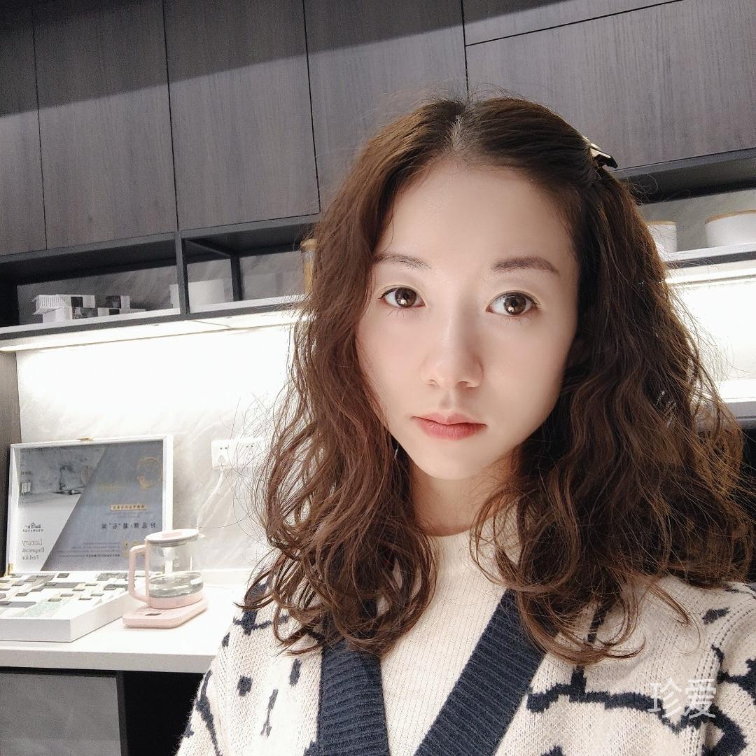 开心的乐兔