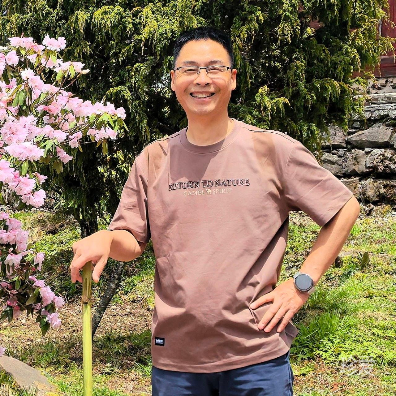 仁寿人在峨眉山