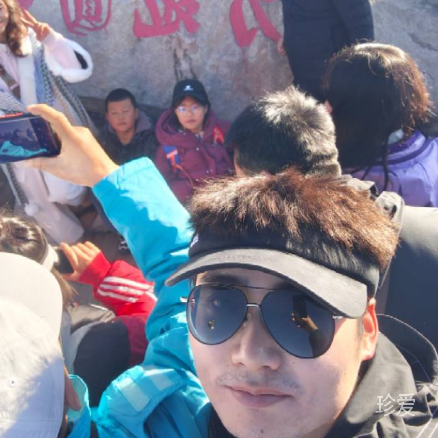帐底吹笙香雾弄