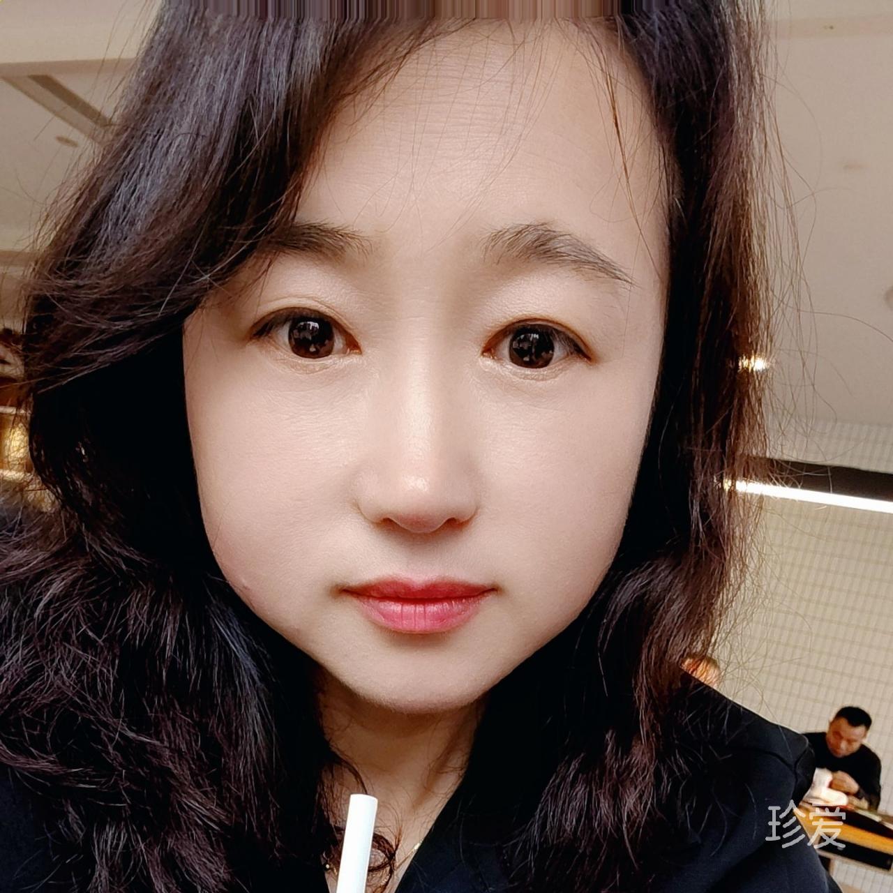 洛小粒