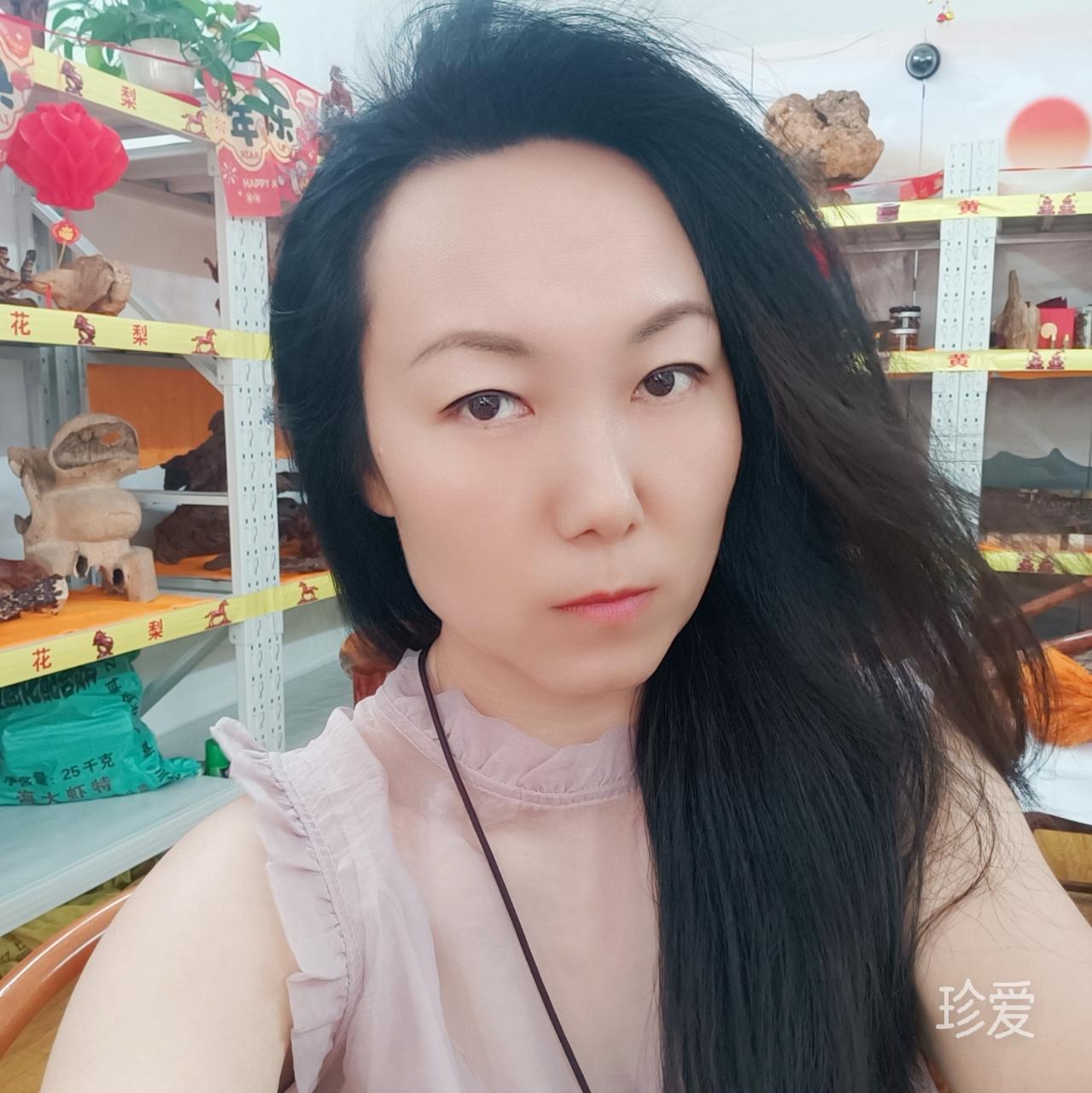 那抹笑穿透阳光