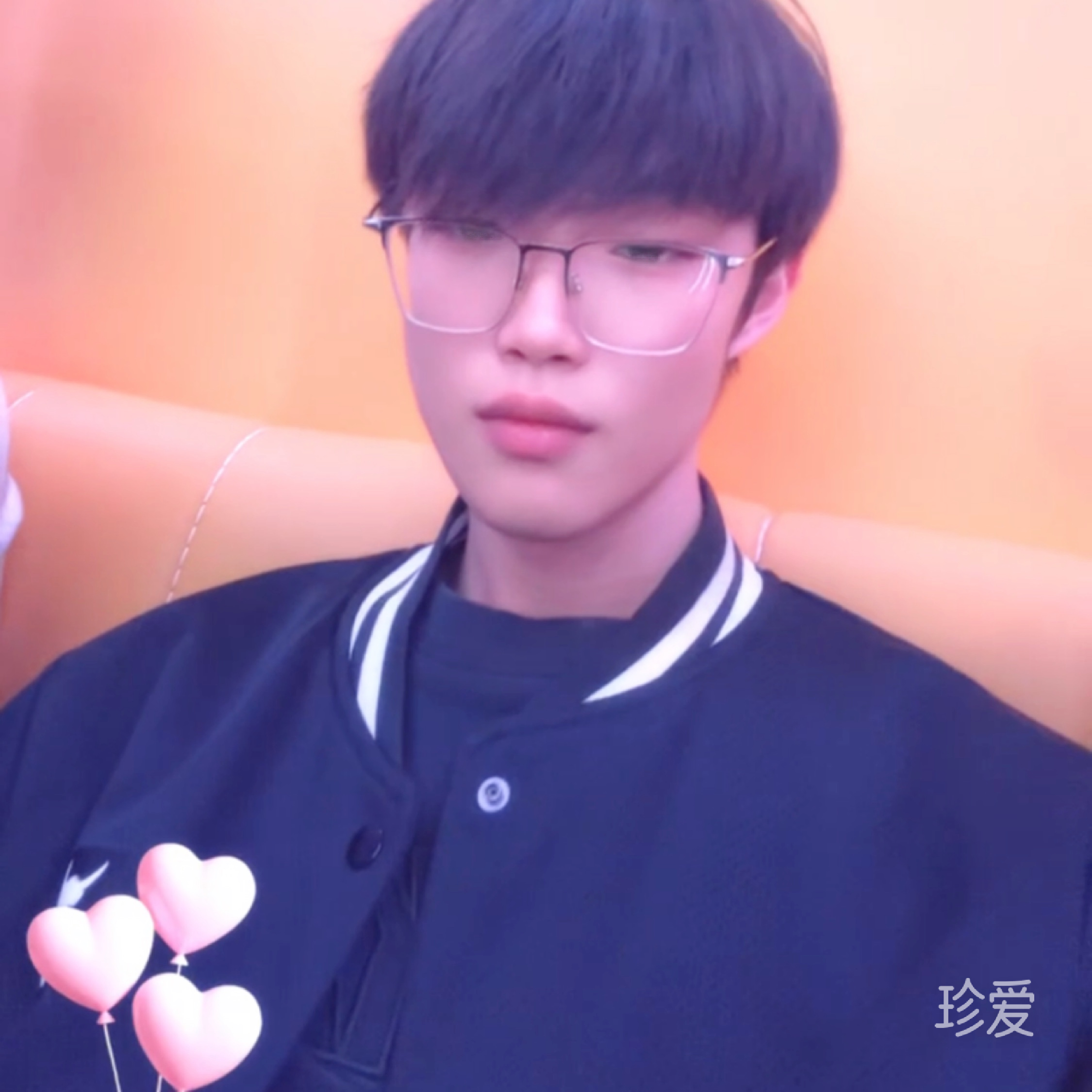 十指緊扣