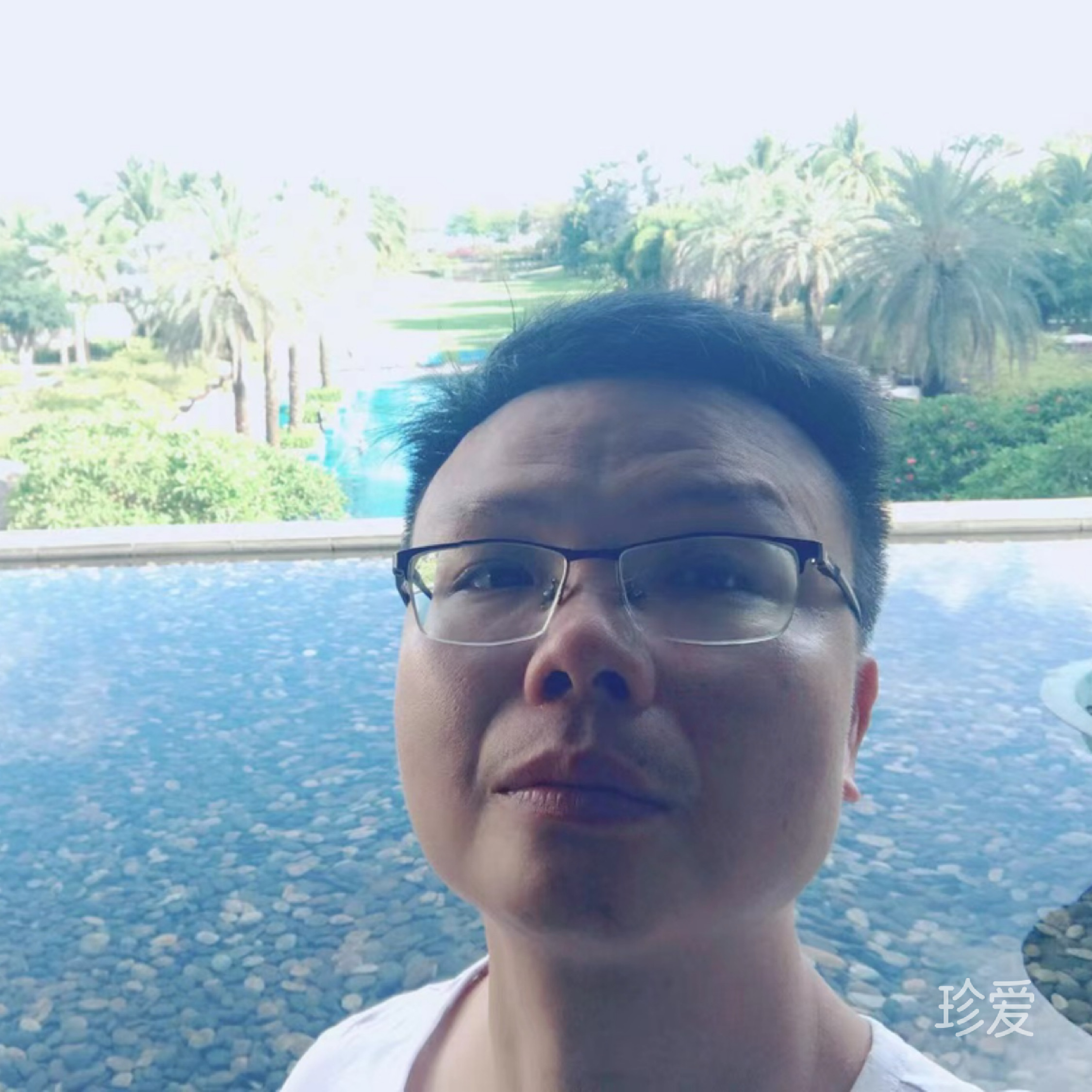 深蓝色的星空