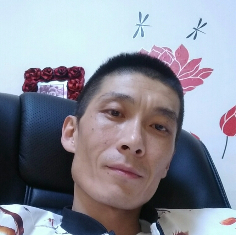 不見(jiàn)天日的愛(ài)