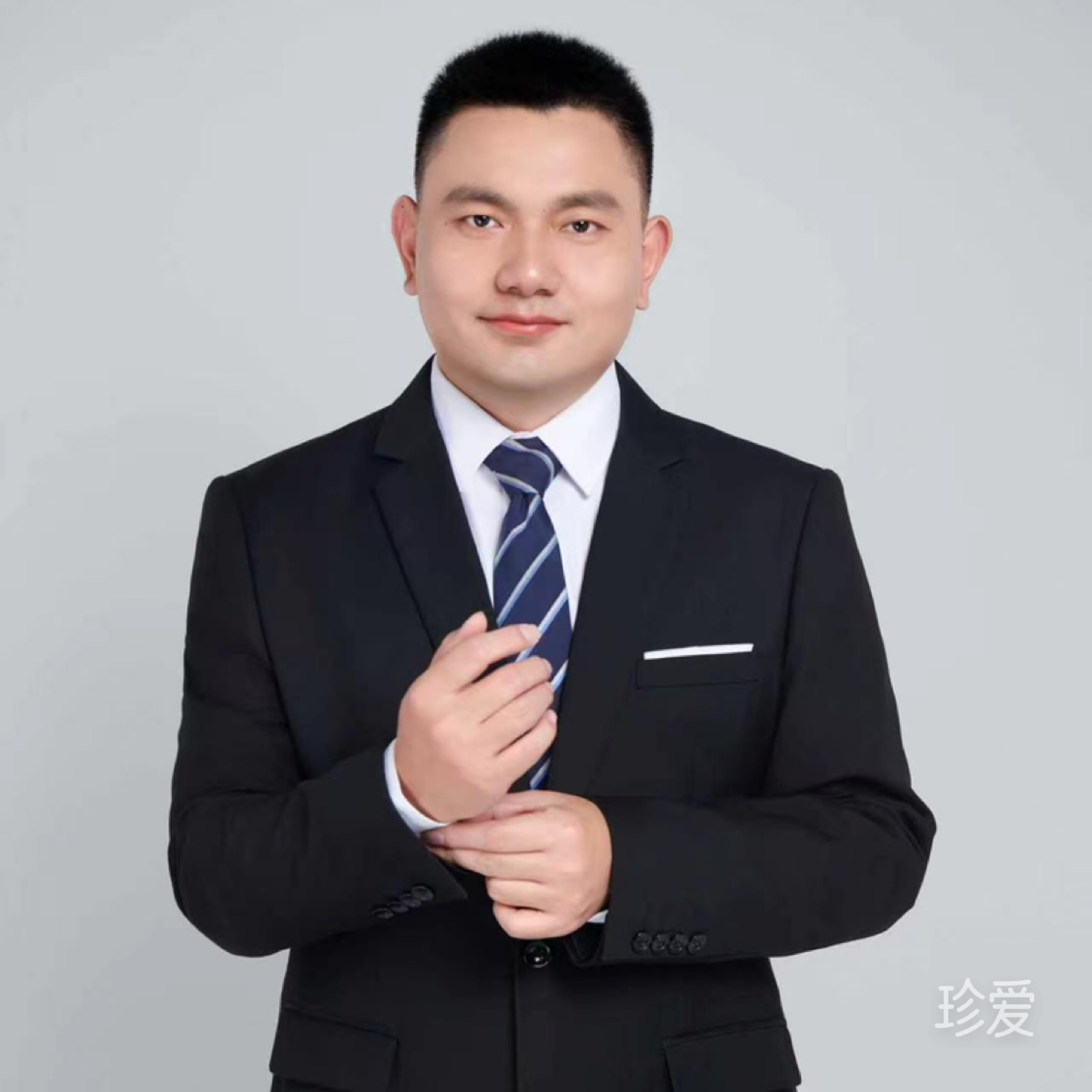红色石头
