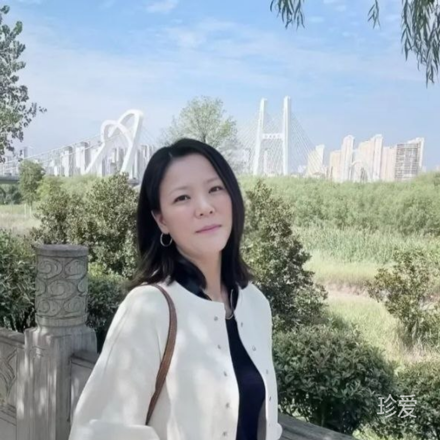 娅莉娅