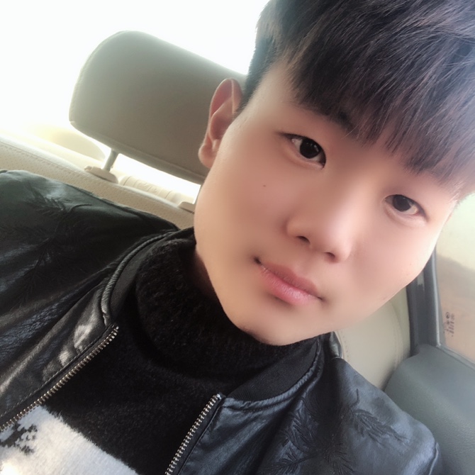 奮斗中的男孩兒