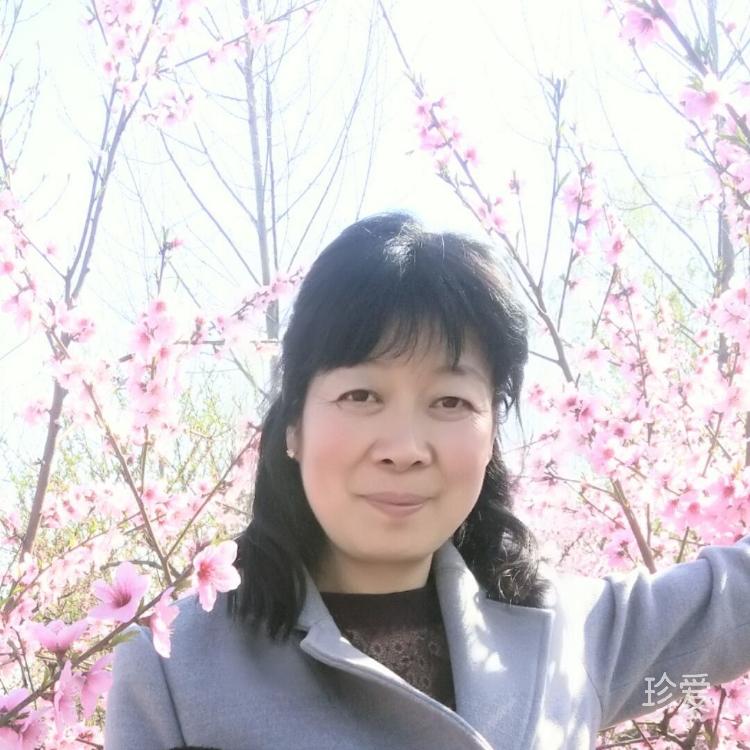 微笑的側(cè)臉