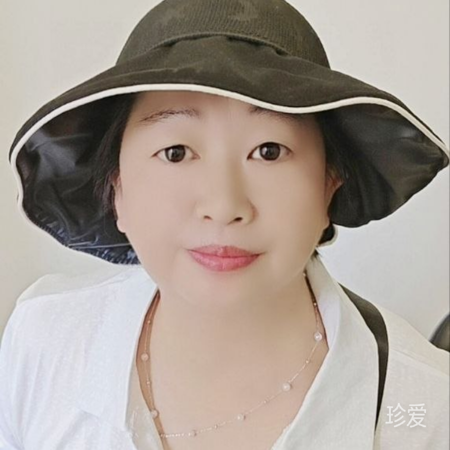 阳光下的浪花