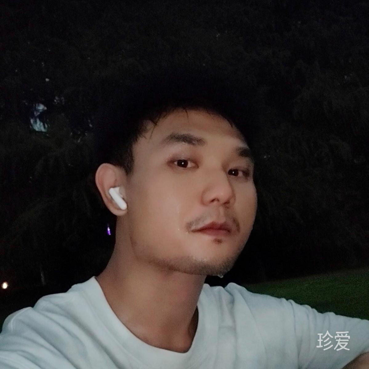 笑拥冷风