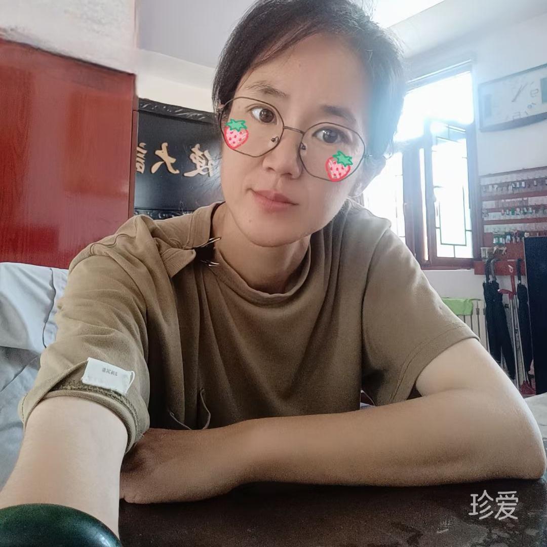 在等大头哥