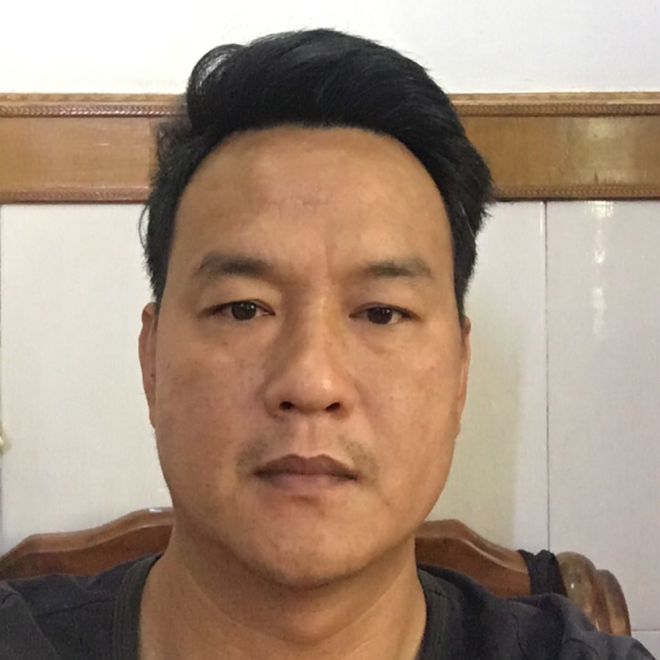 笑容背后的眼淚