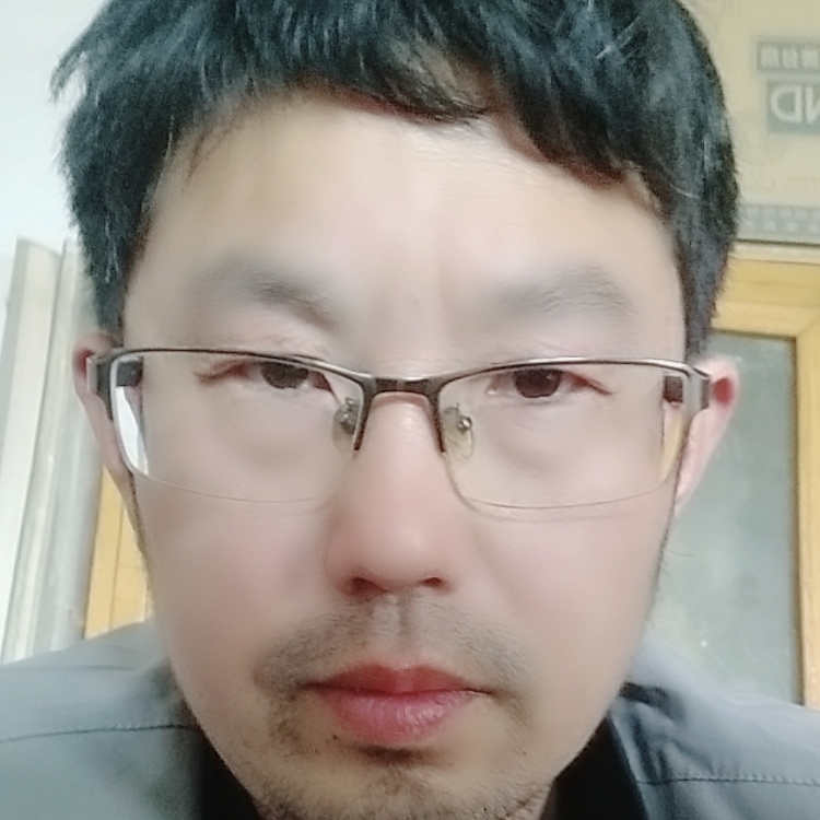 多情修士戀紅塵