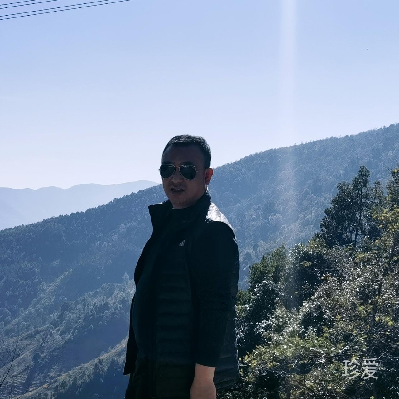 笑起来像个太阳