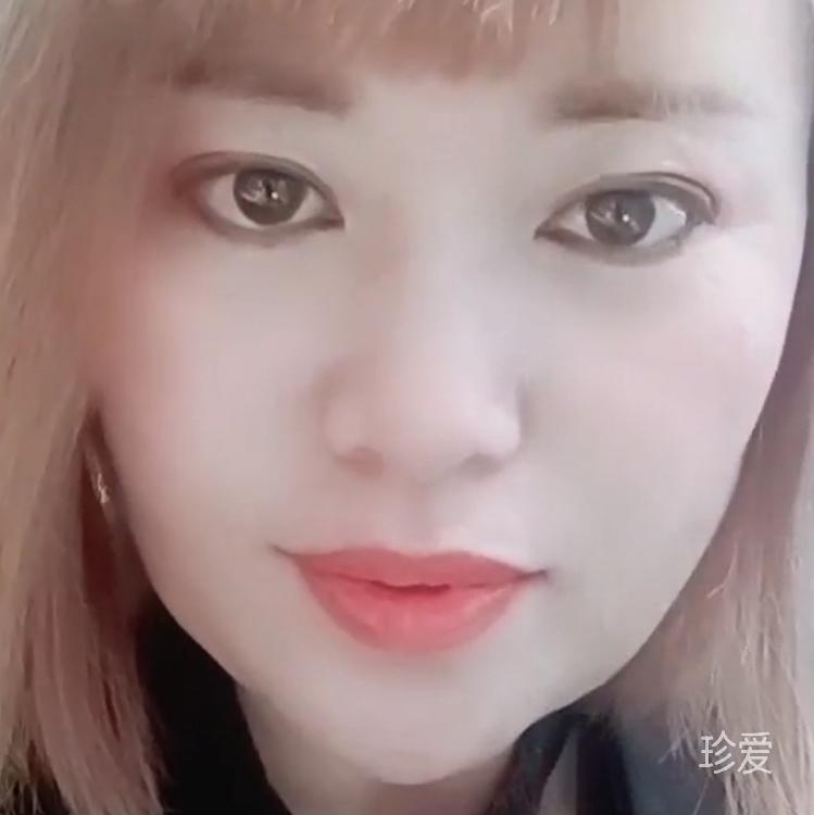 風(fēng)輕輕吹過