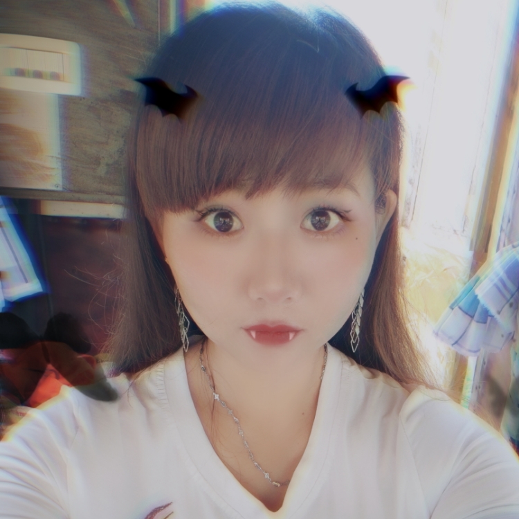 薇薇一笑很傾城