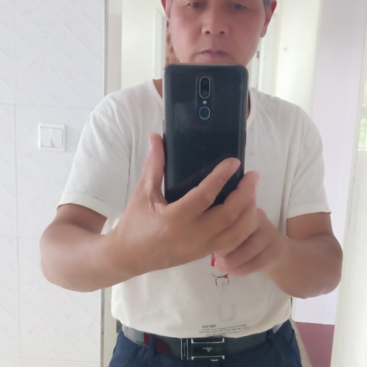 一笑風(fēng)云過(guò)