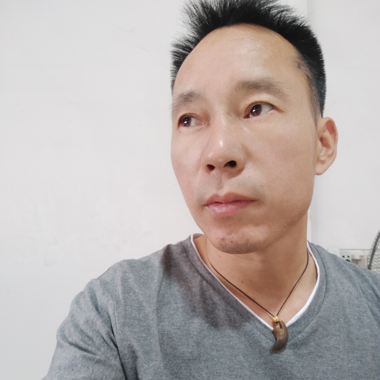 青春與時(shí)間賽跑

