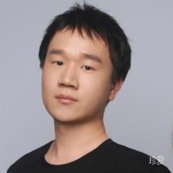 鸚鵡在海里游泳