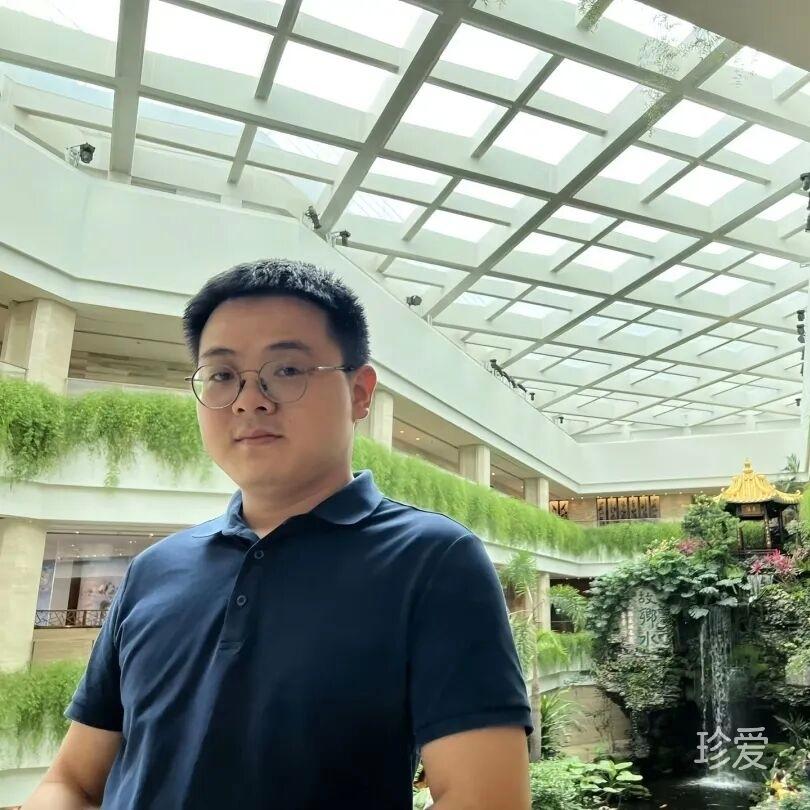 曬太陽(yáng)的貓