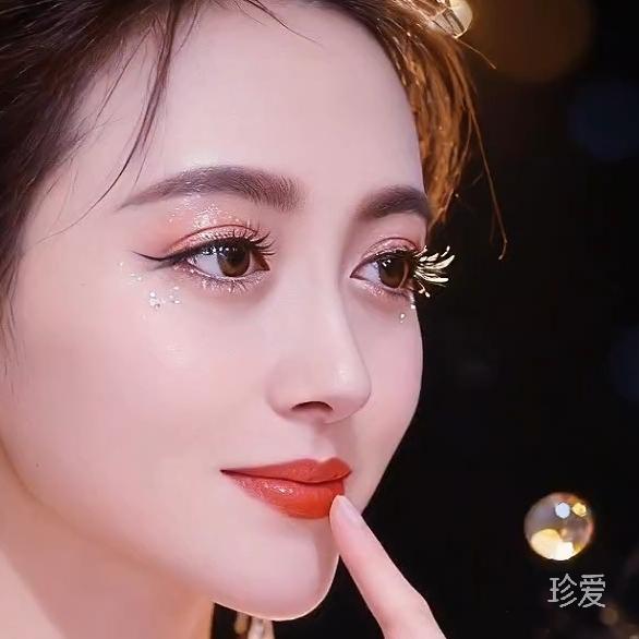 素颜依旧