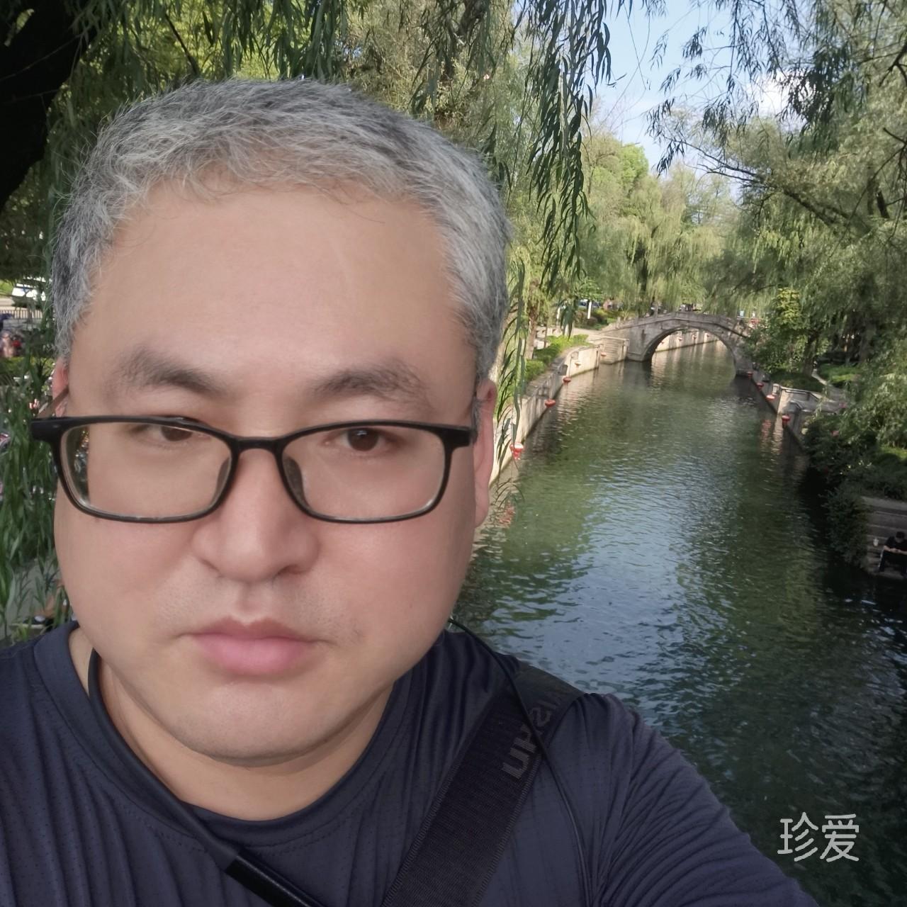 狼总多情