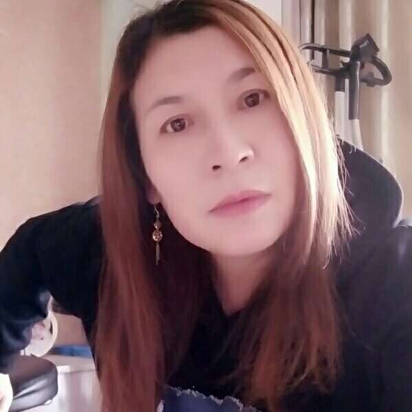 唱歌跑偏的女人