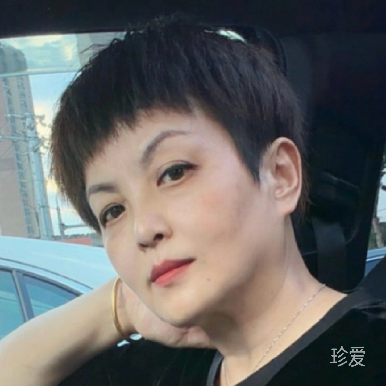 嘉宝