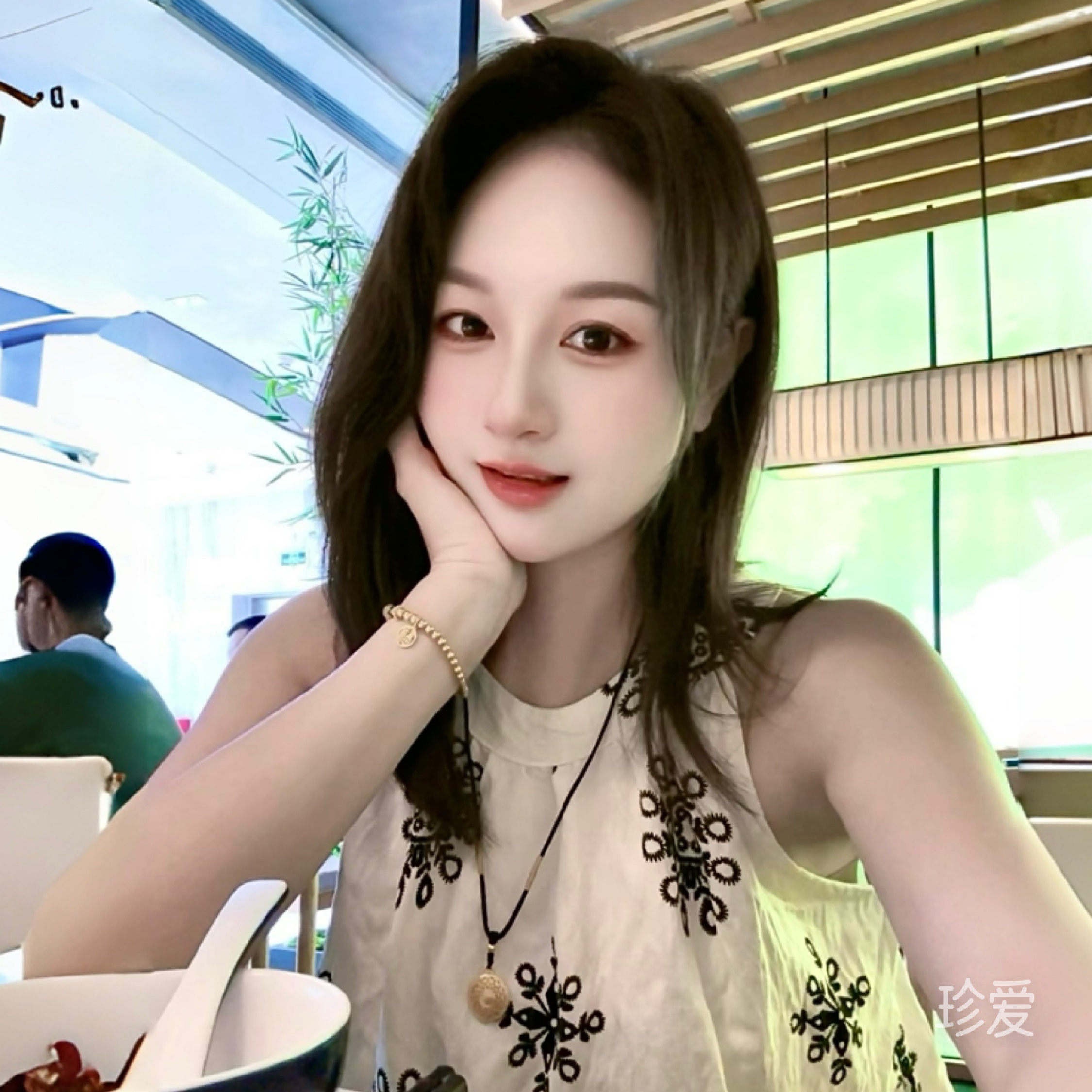 晚風(fēng)揉碎光