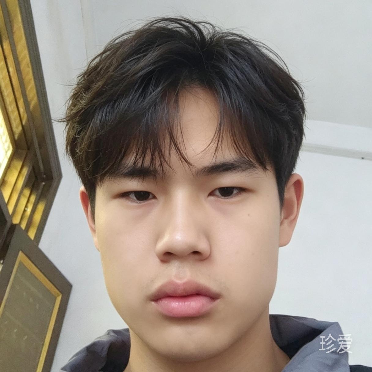清纯男大