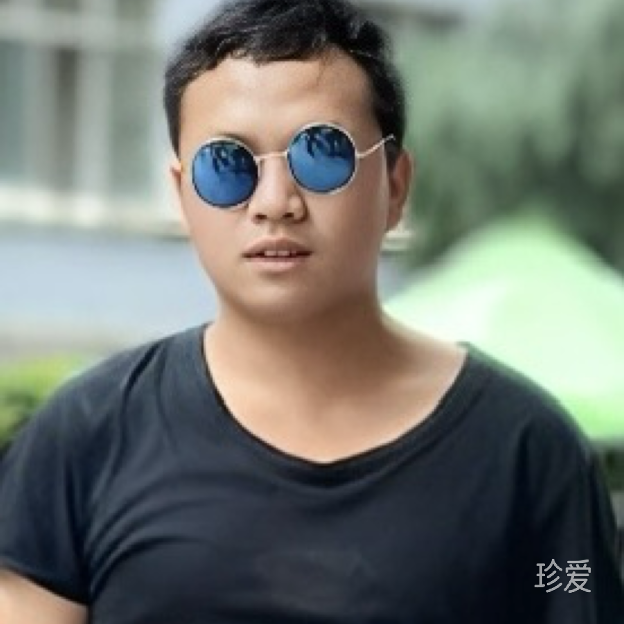 等待玫瑰的男孩
