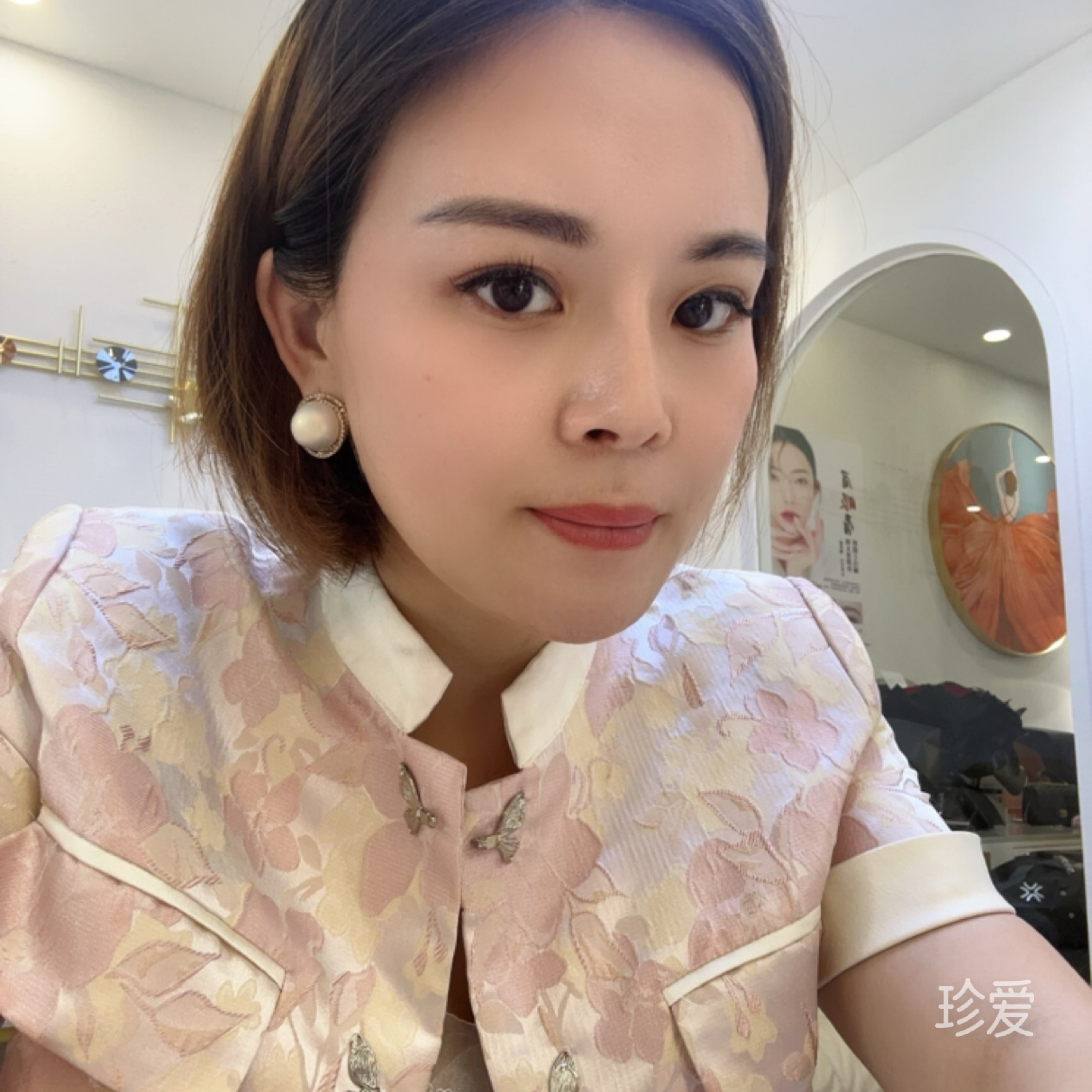 伍玥红