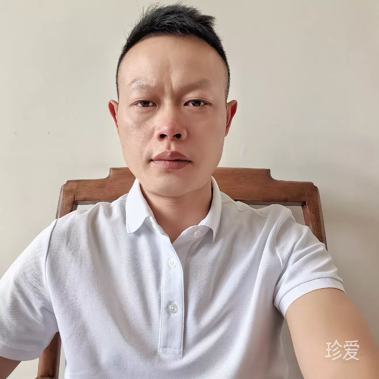孤狼一笑