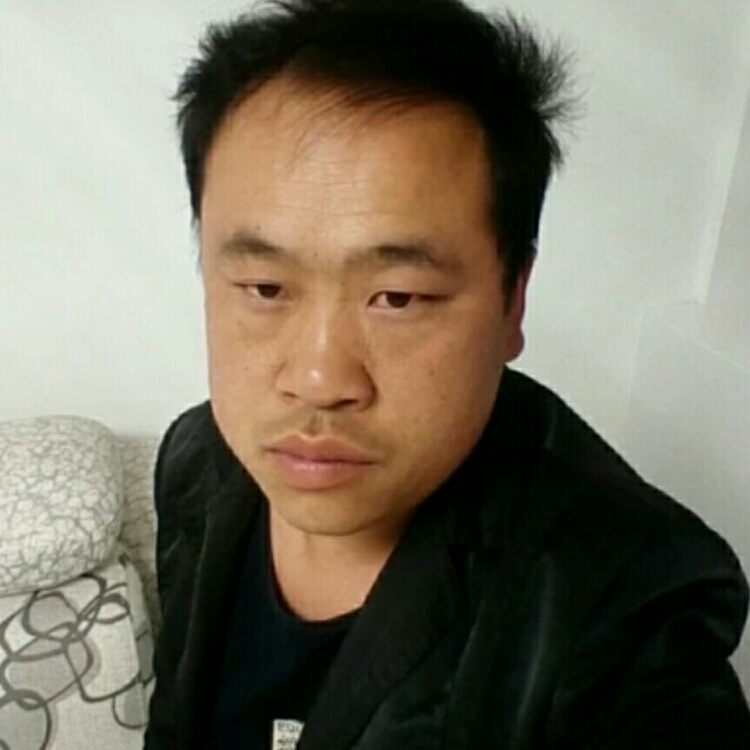 訴说悲伤的微笑