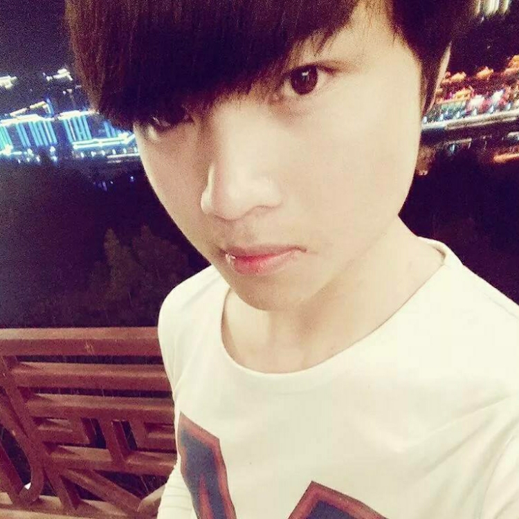 看动态联系方式