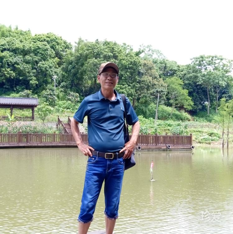 孤單中堅(jiān)強(qiáng)