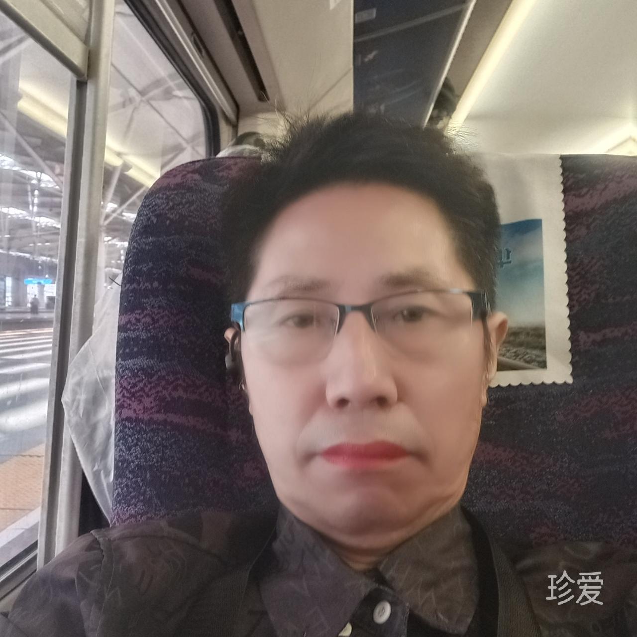 更加努力的先生