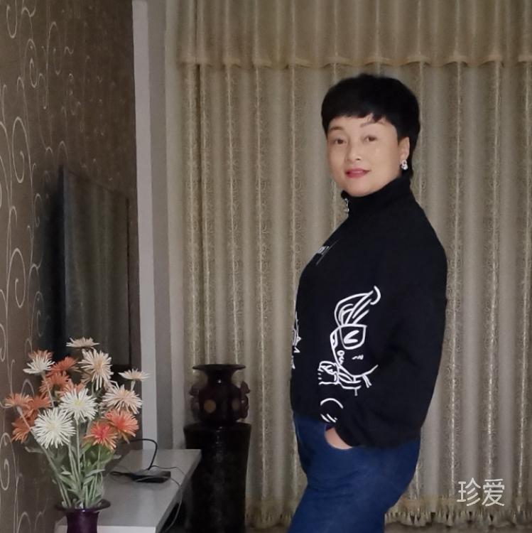 執(zhí)筆寫情詩