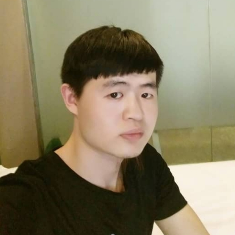 厨房里的暖男