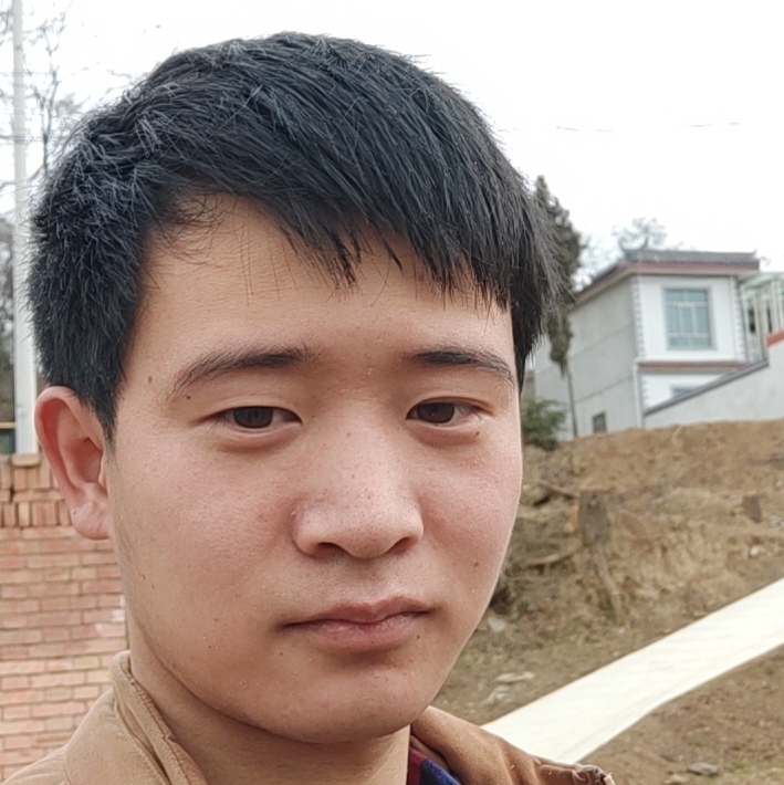 是峰是风是小冯