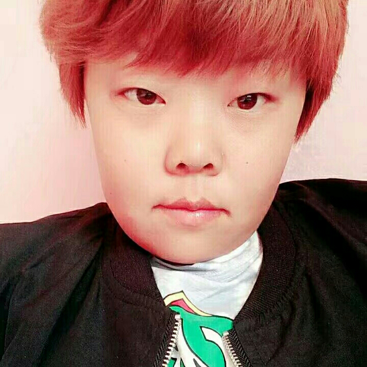 時光斑駁了過往