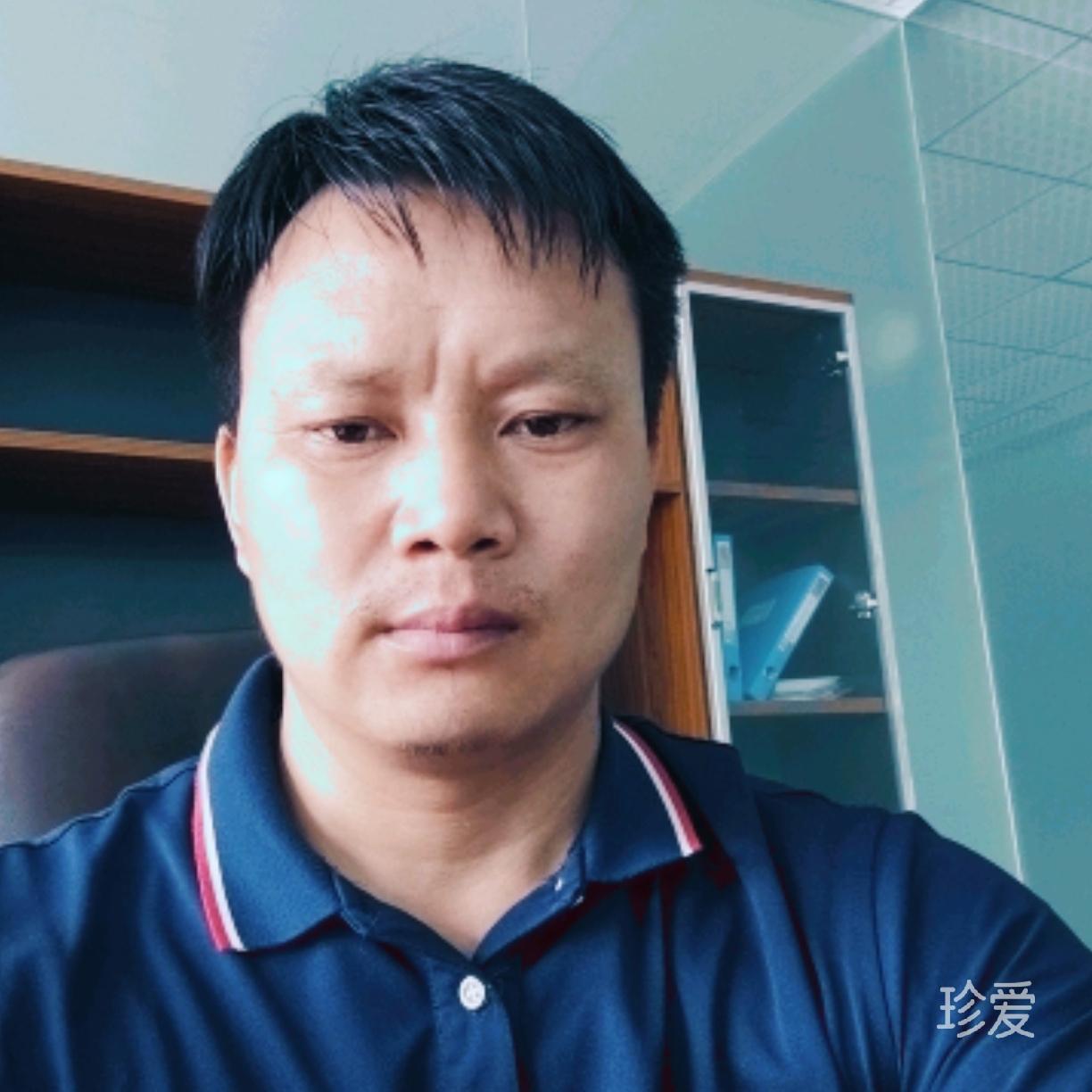 倚门嗅青梅
