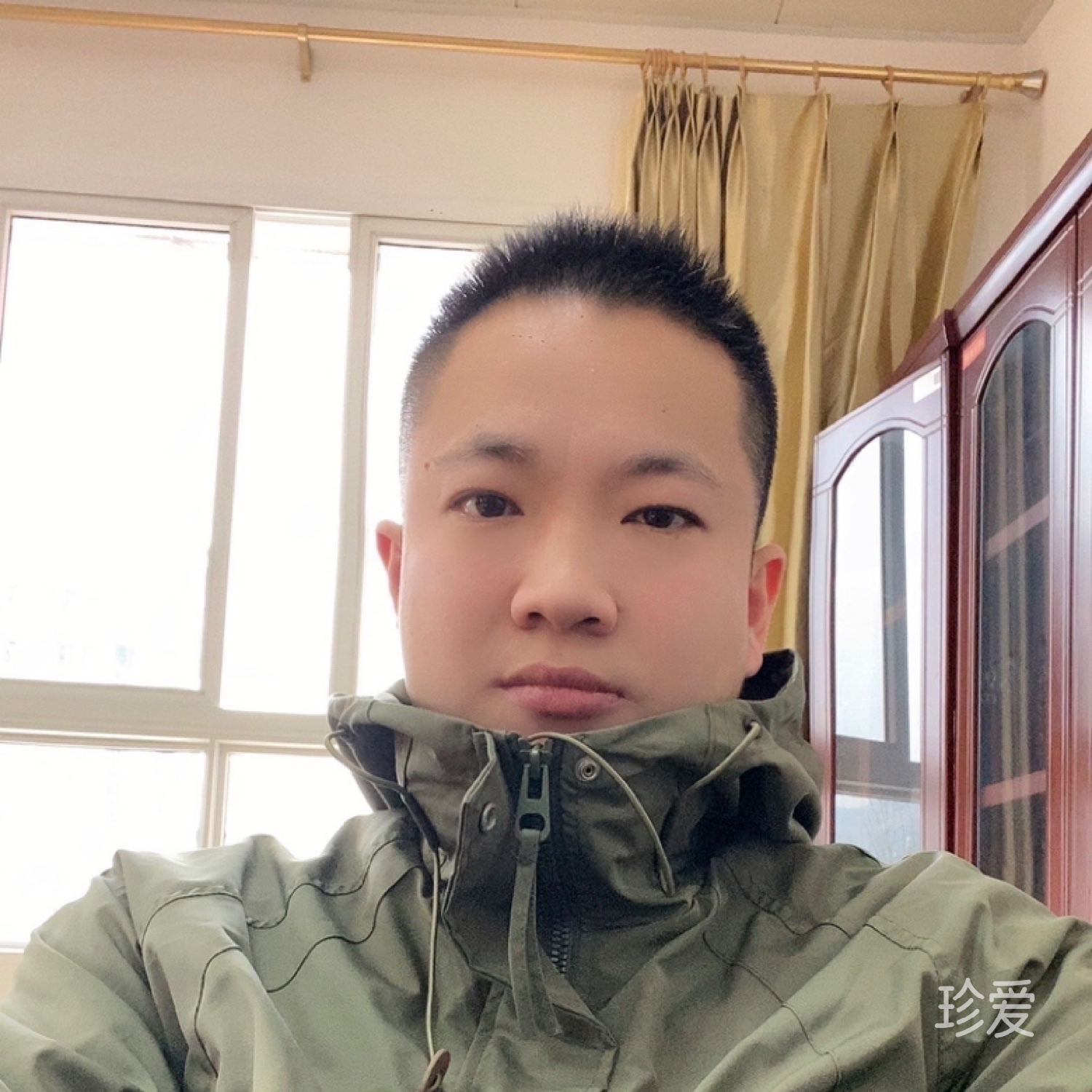 何妨吟嘯且徐行