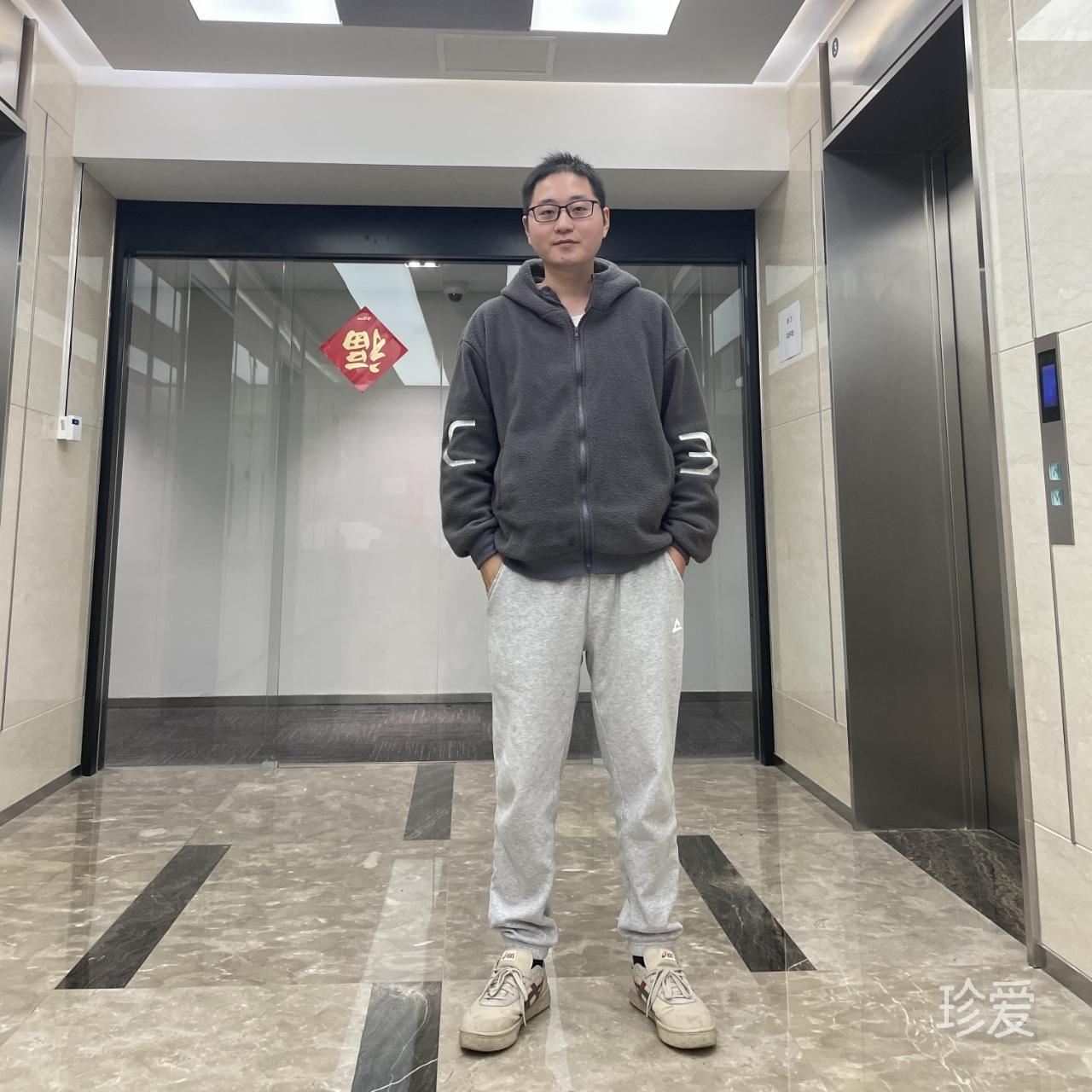 梓铭